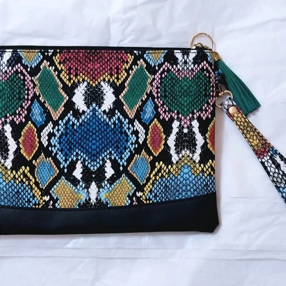 Multicolor Snakeskin Clutch - Picture 4 of 7
